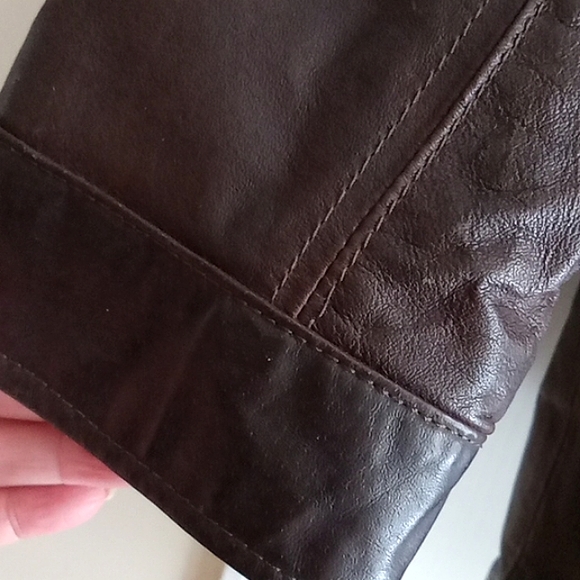 Danier | Men's  Dark Brown Leather Car Jacket - Picture 9 of 15